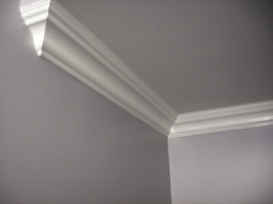 crown molding with return